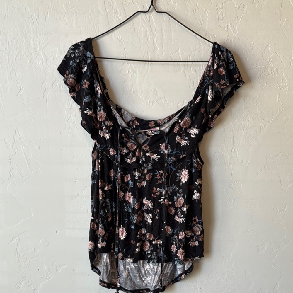 Urban Girl | Off-Shoulder Blouse